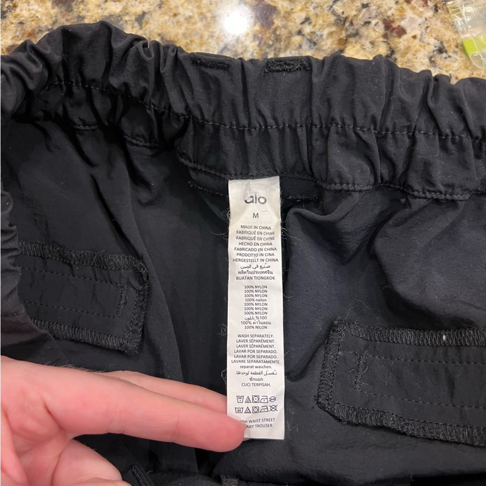 Alo Yoga High Waist Street Smart Trouser Pants Womens Medium Wide Leg Black - Picture 9 of 11